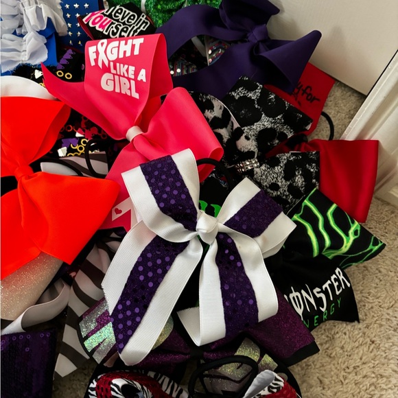 Mystery Box Cheer Bows CA Cheer Athletics Competitive Crystals Bling 🐝 - Picture 4 of 5